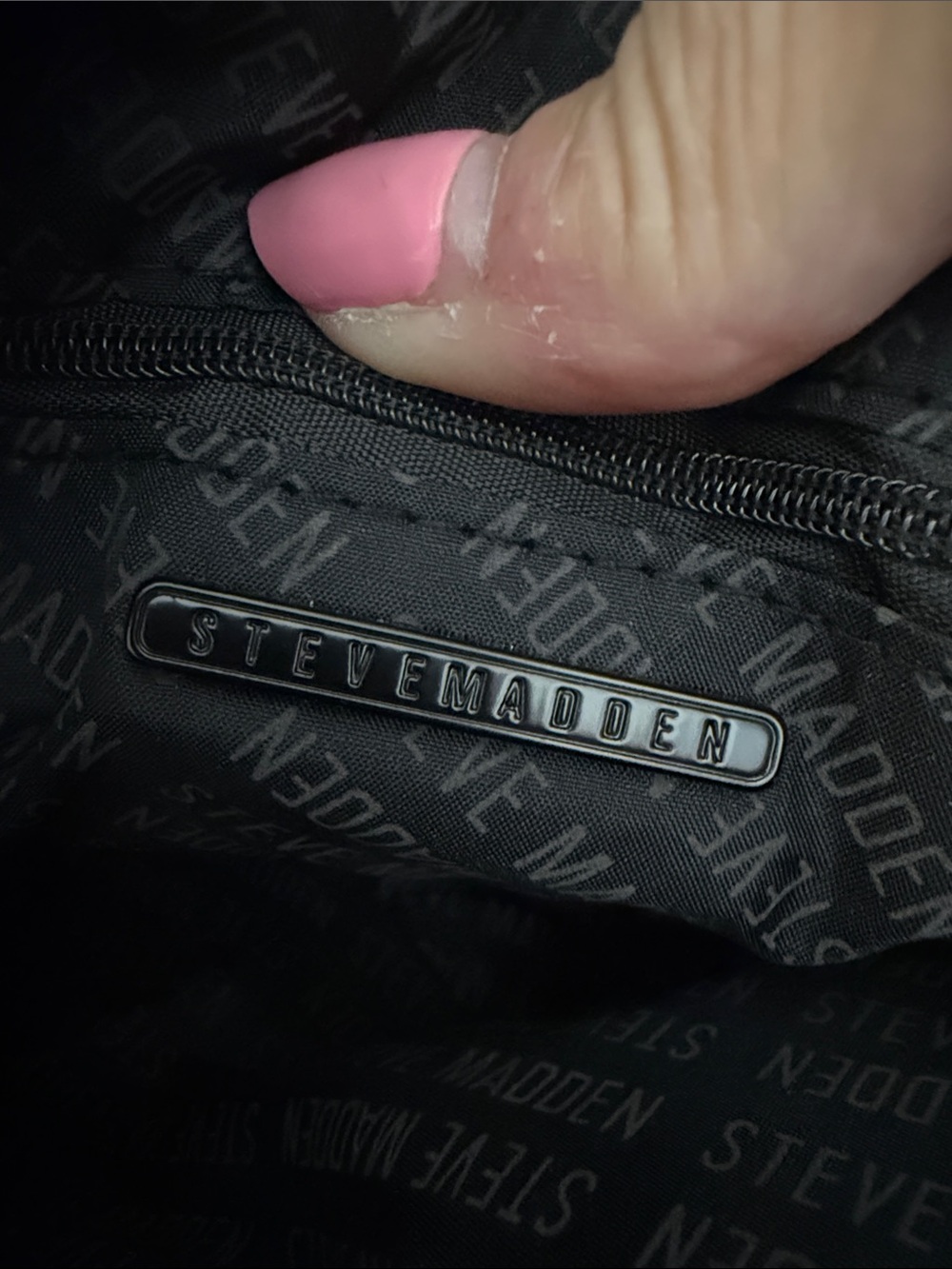 Steve Madden Black Pebbled Leather Mini Barrel  w/Strap and coin purse new - Picture 9 of 13